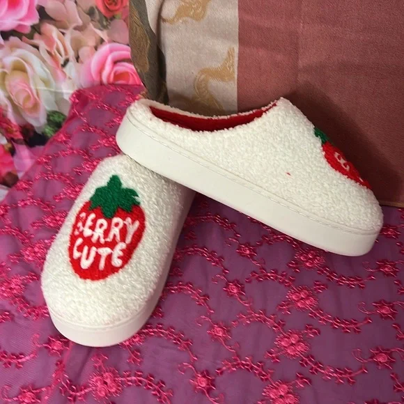 NWOT Berry Cute Sleepers - Picture 2 of 3